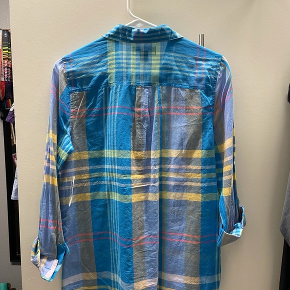 Brand new Old Navy The Classic Shirt - Small - Picture 2 of 3